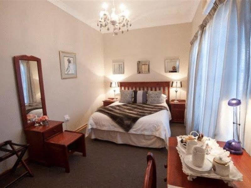 Bloemstantia Guest House Bloemfontein Bagian luar foto